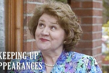 Who’s that at the door? | Keeping Up Appearances