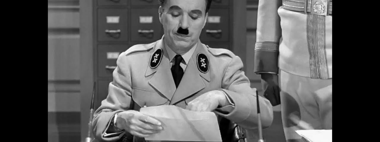 Charlie Chaplin – Adenoid Hynkel’s Palace – The Great Dictator (1940)