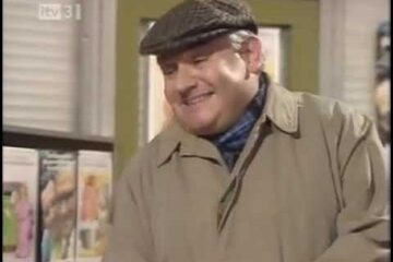 The Two Ronnies Applying for a council house